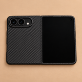 Hartley Carbon-Look iPhone Duo Case